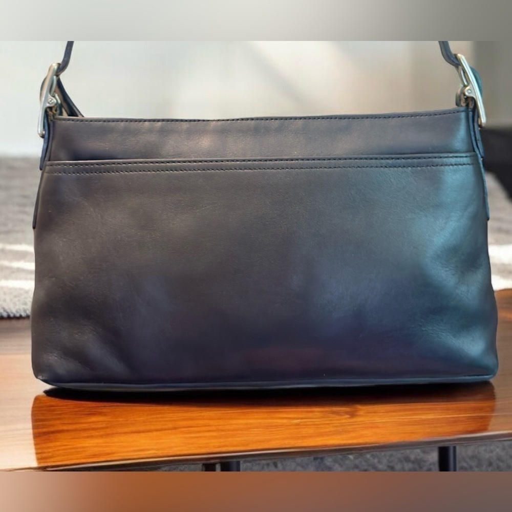 Vintage Coach 9861 Navy Leather Shoulder Bag - Picture 2 of 9